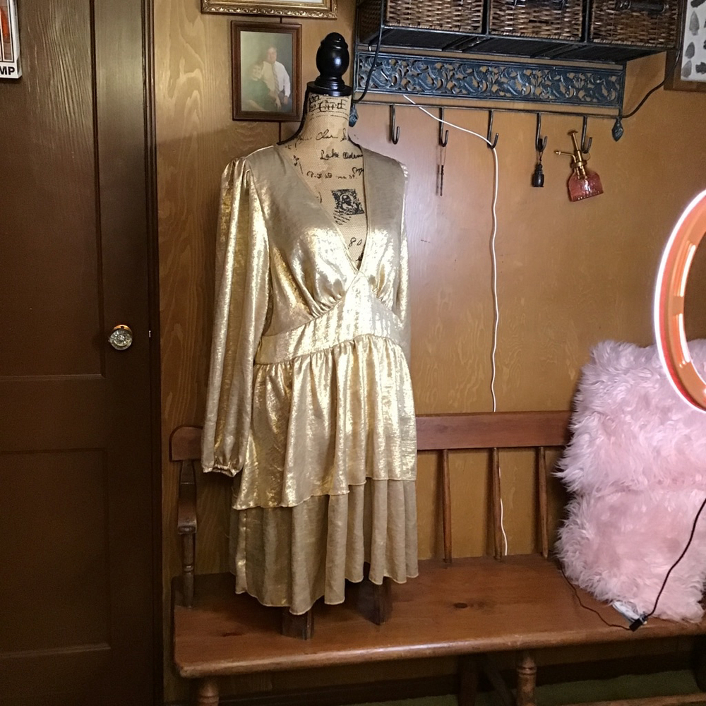 SHEIN Gold Long Sleeve Tiered Dress Plus 2X Formal - Picture 8 of 13